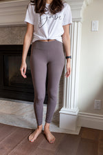 Load image into Gallery viewer, Zara Leggings
